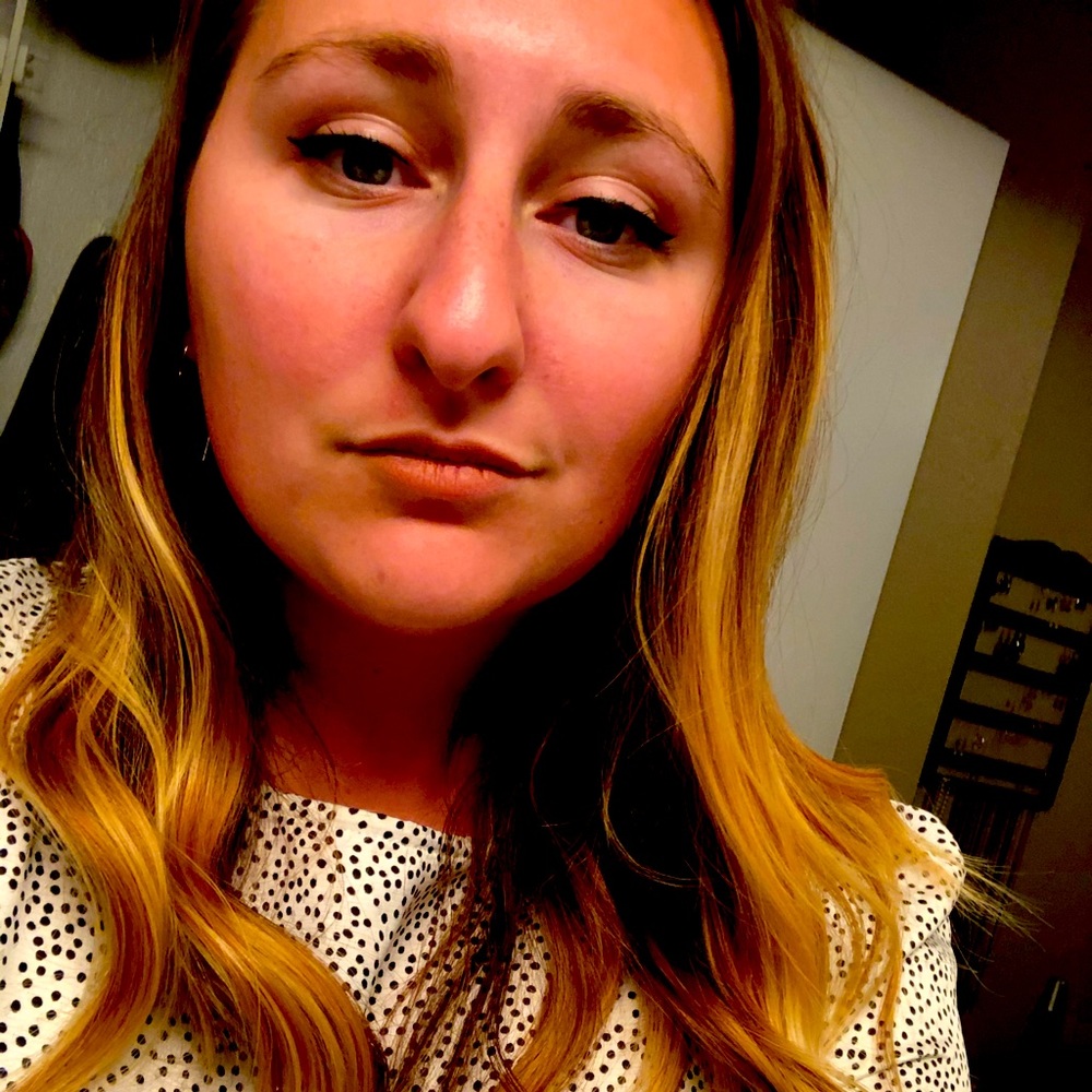 Meet your Posher, Abby